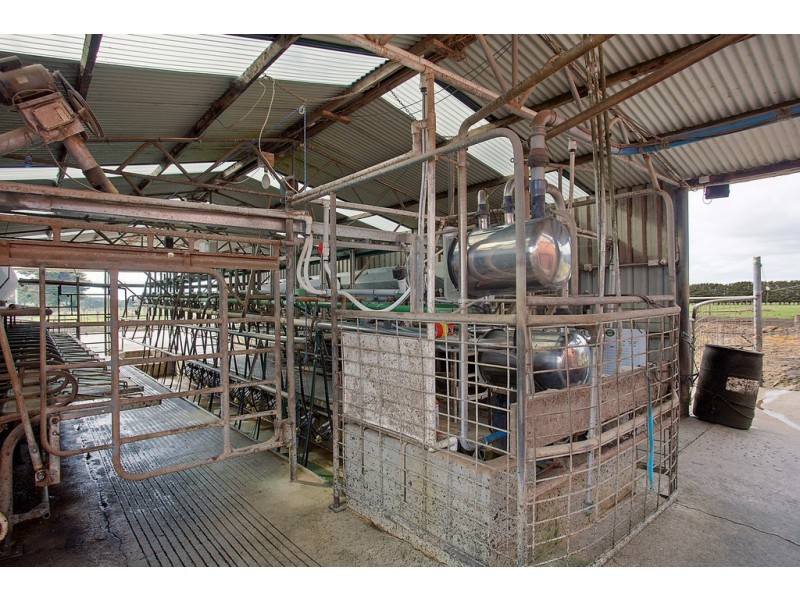 1351 HOPKINS HIGHWAY, Purnim VIC 3278