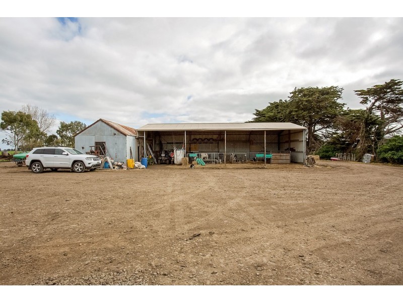 1351 HOPKINS HIGHWAY, Purnim VIC 3278