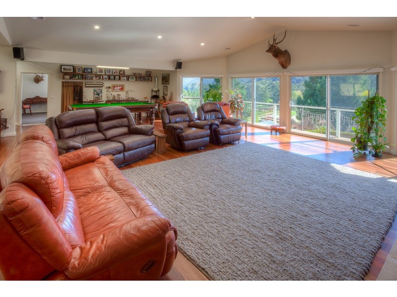 10 Stony Creek Road, Harrietville VIC 3741
