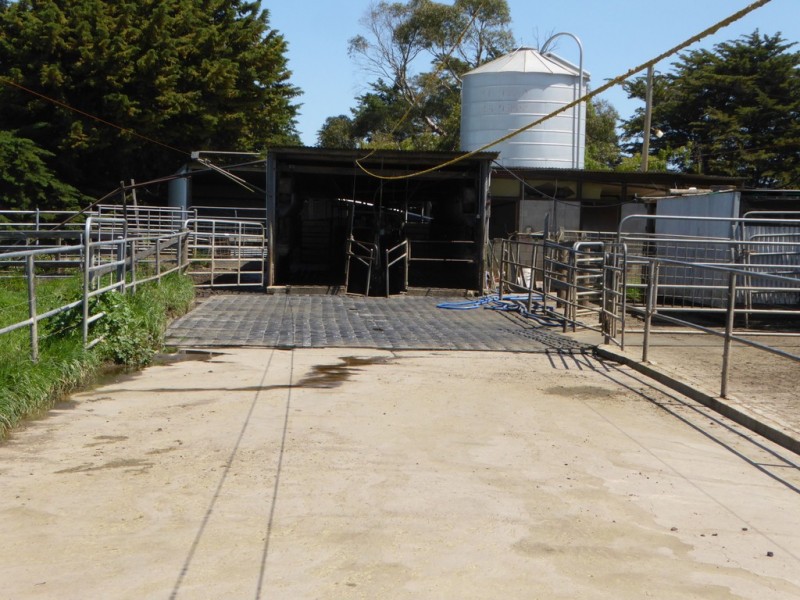 30 WARES ROAD, Panmure VIC 3265