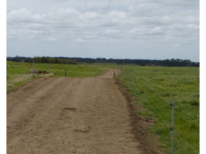 170 ALLANS ROAD, Framlingham VIC 3265