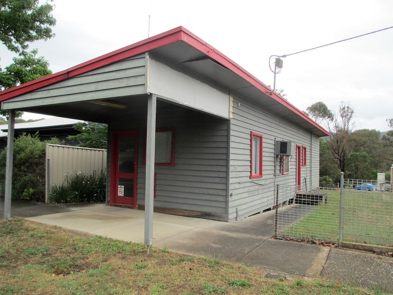 20 Main St, Eildon VIC 3713