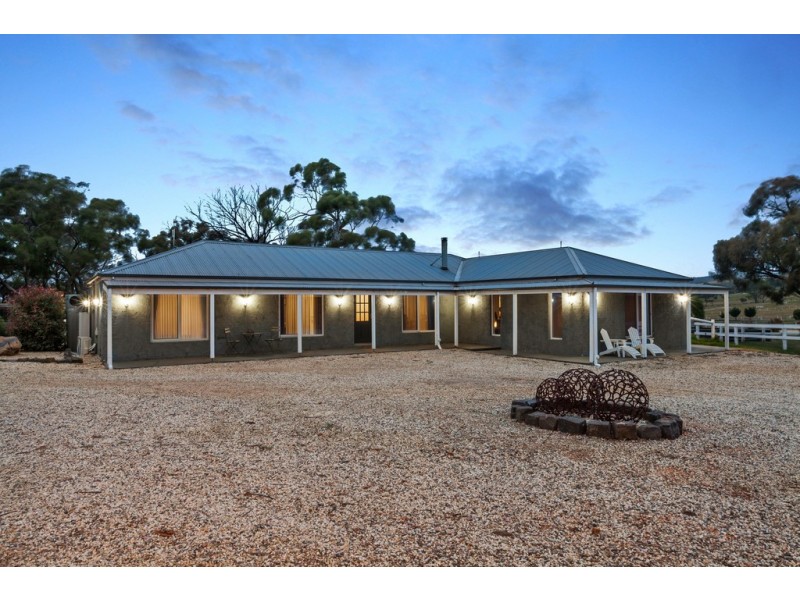 325 McHargs Road, Willowmavin VIC 3764