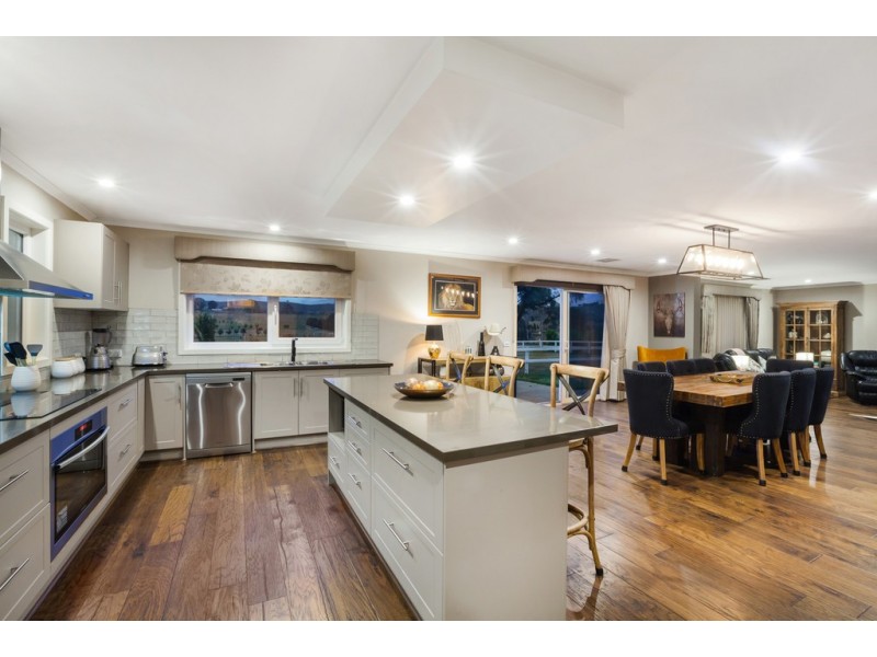 325 McHargs Road, Willowmavin VIC 3764