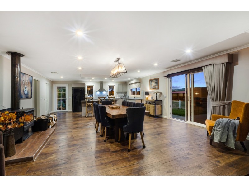 325 McHargs Road, Willowmavin VIC 3764