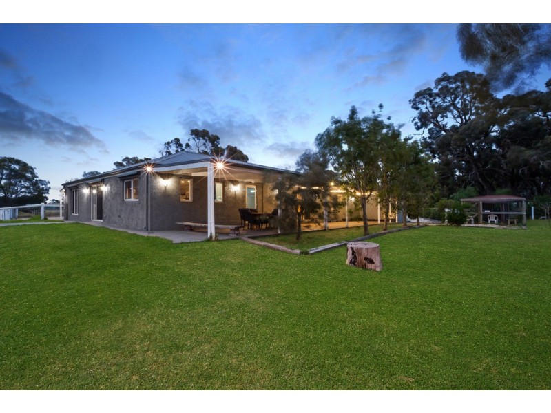 325 McHargs Road, Willowmavin VIC 3764