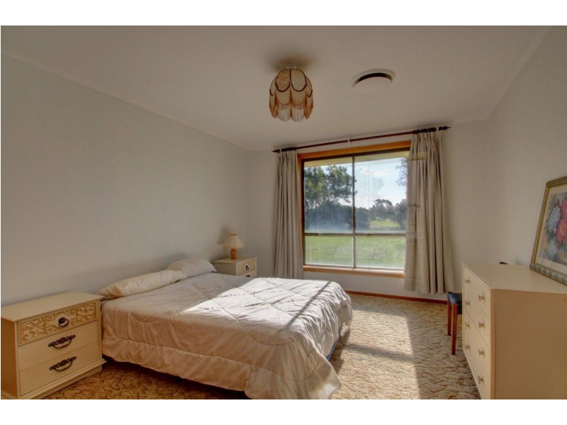 25 BURMA ROAD, Tocumwal NSW 2714