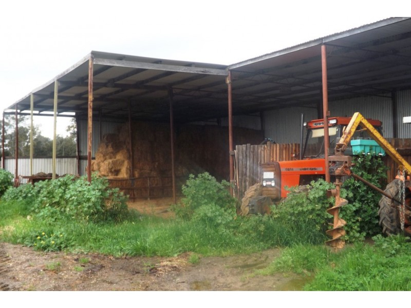 100 Goulburn Valley Highway, Yarroweyah VIC 3644