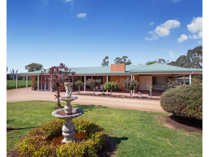 475 River Road, Murchison VIC 3610