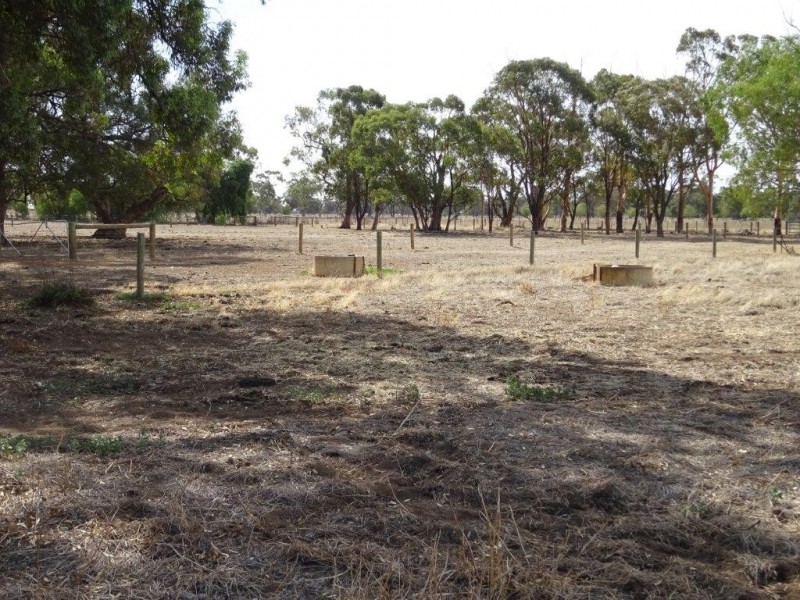 Lot 2/667 WHARPARILLA ROAD, Echuca West VIC 3564