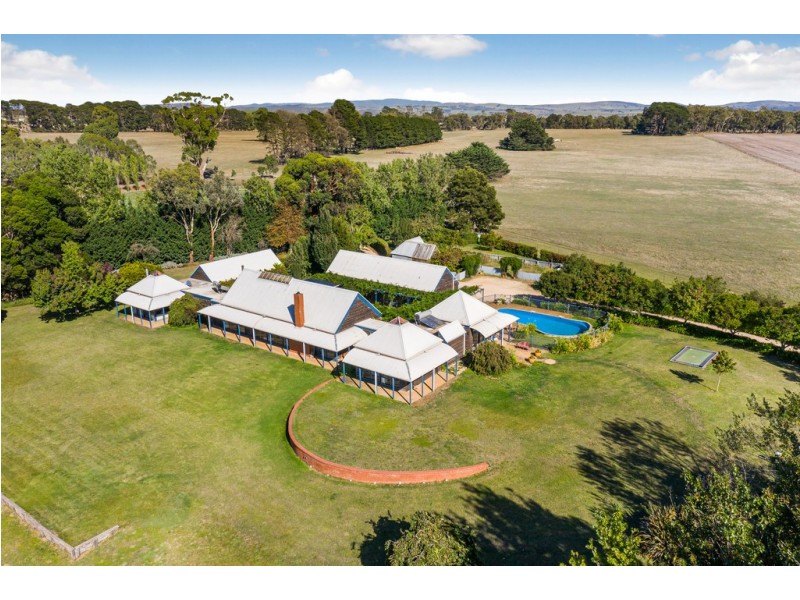 230 MILL ROAD, Kilmore VIC 3764