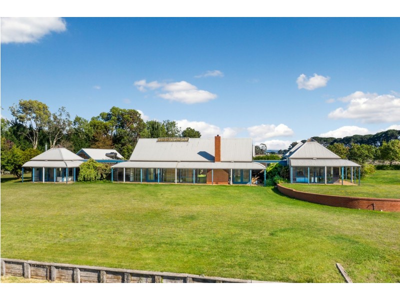 230 MILL ROAD, Kilmore VIC 3764