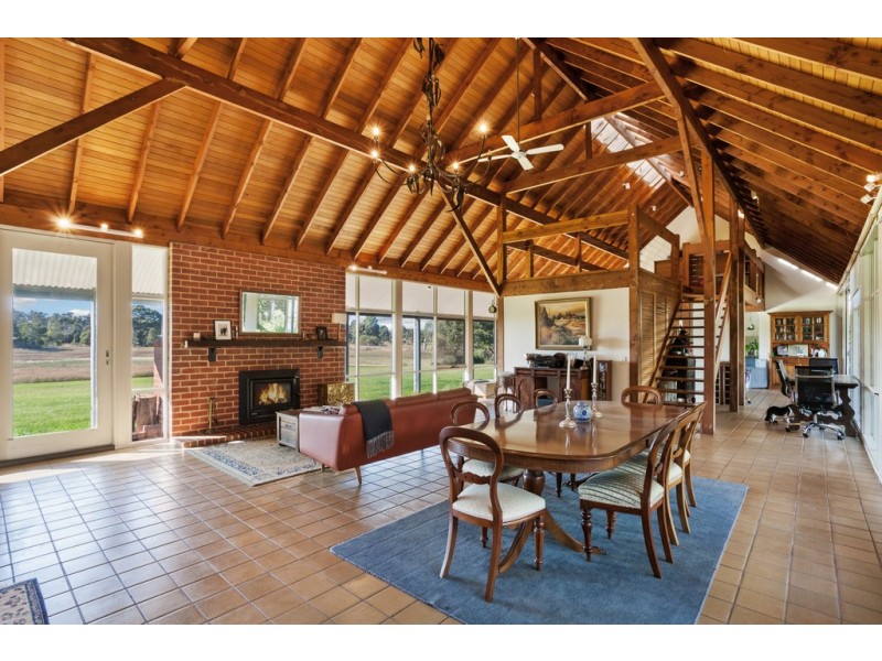 230 MILL ROAD, Kilmore VIC 3764