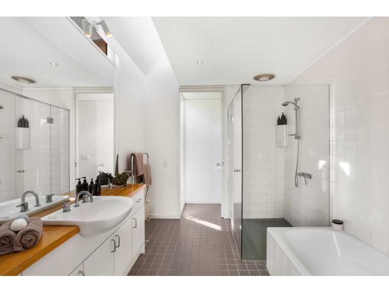 230 MILL ROAD, Kilmore VIC 3764