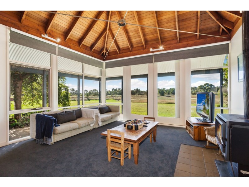 230 MILL ROAD, Kilmore VIC 3764