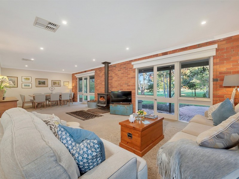 27 MILAWA-BOBINAWARRAH ROAD, Milawa VIC 3678