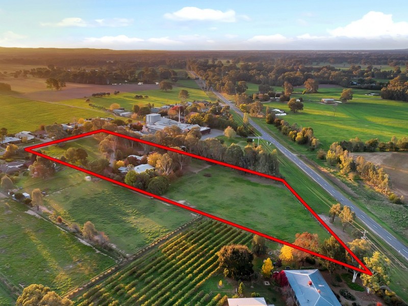 27 MILAWA-BOBINAWARRAH ROAD, Milawa VIC 3678