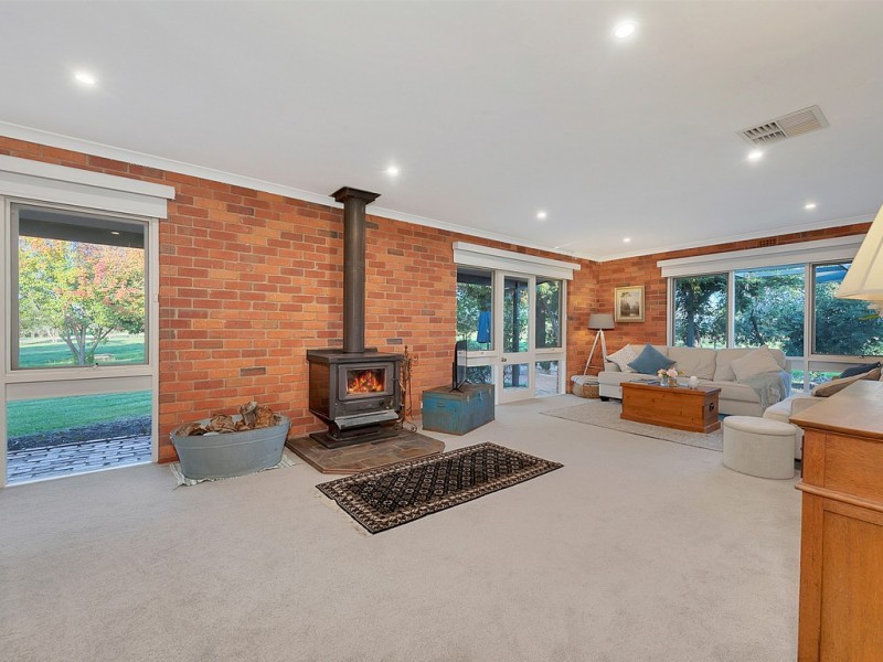 27 MILAWA-BOBINAWARRAH ROAD, Milawa VIC 3678