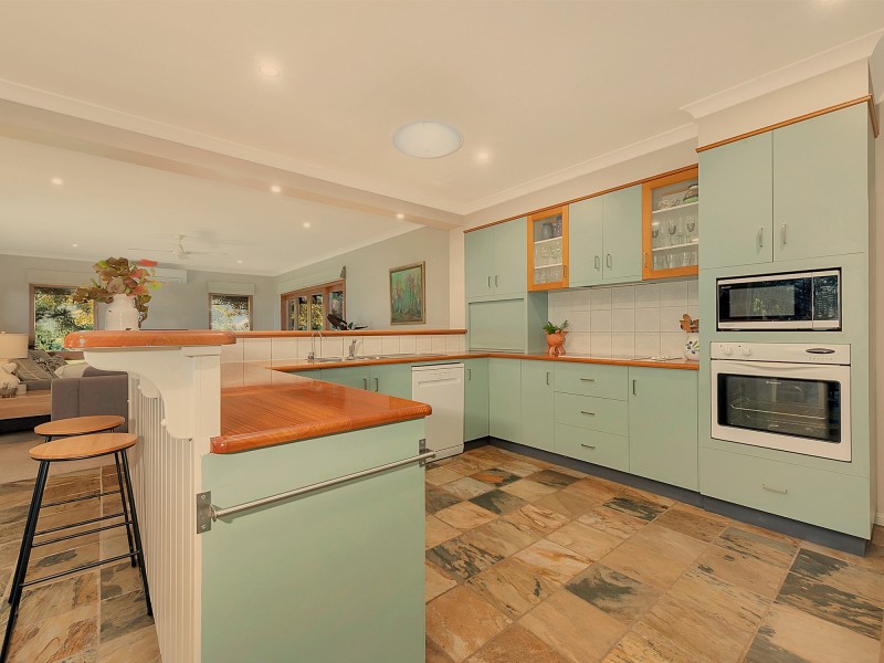 27 MILAWA-BOBINAWARRAH ROAD, Milawa VIC 3678