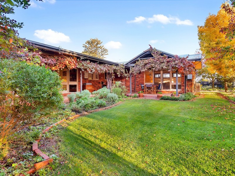 27 MILAWA-BOBINAWARRAH ROAD, Milawa VIC 3678