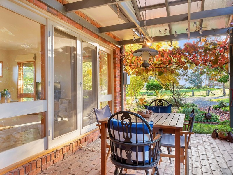 27 MILAWA-BOBINAWARRAH ROAD, Milawa VIC 3678