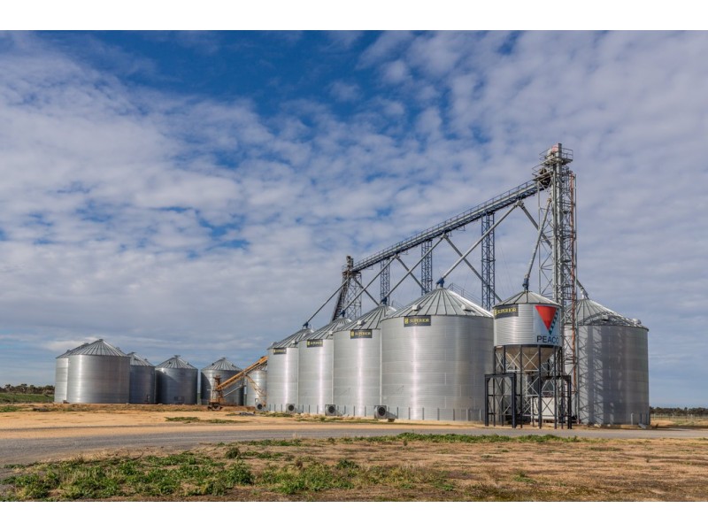 - Mill Street, Donald VIC 3480