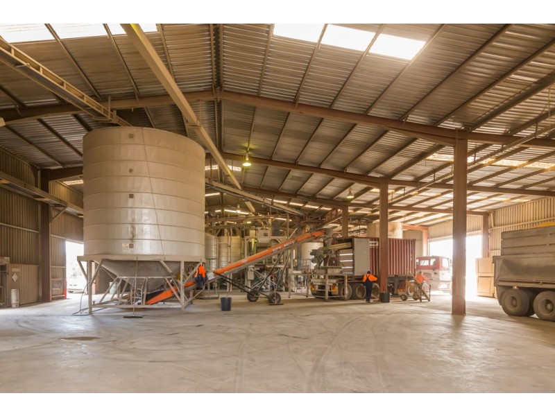 - Mill Street, Donald VIC 3480