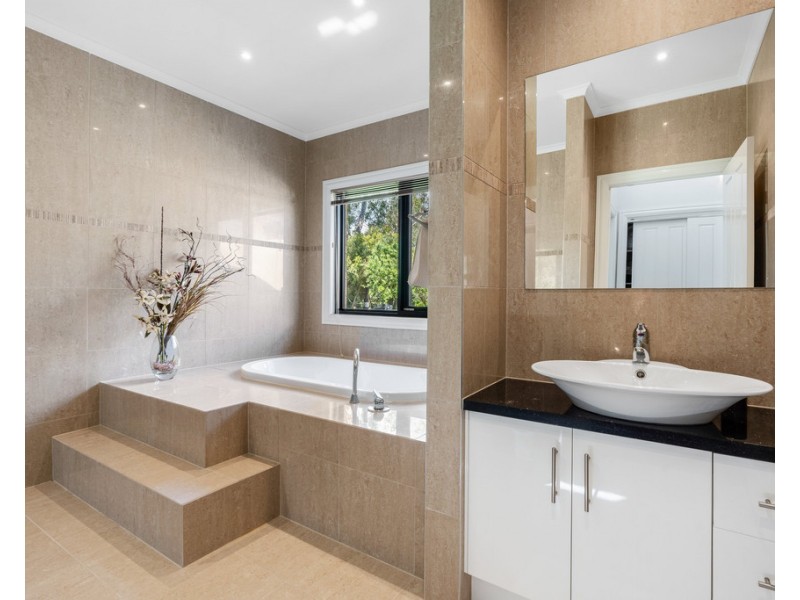 41 GREENPATCH DRIVE, Bangholme VIC 3175