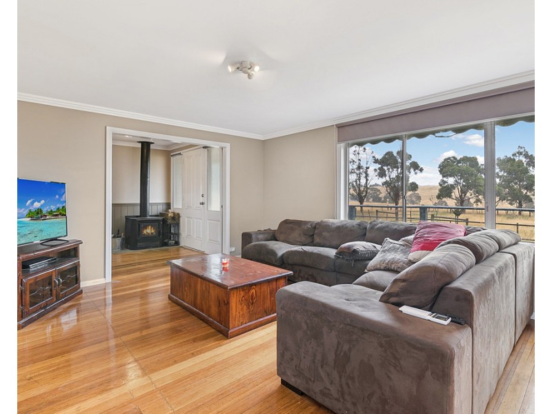 245 Konagaderra Road, Oaklands Junction VIC 3063