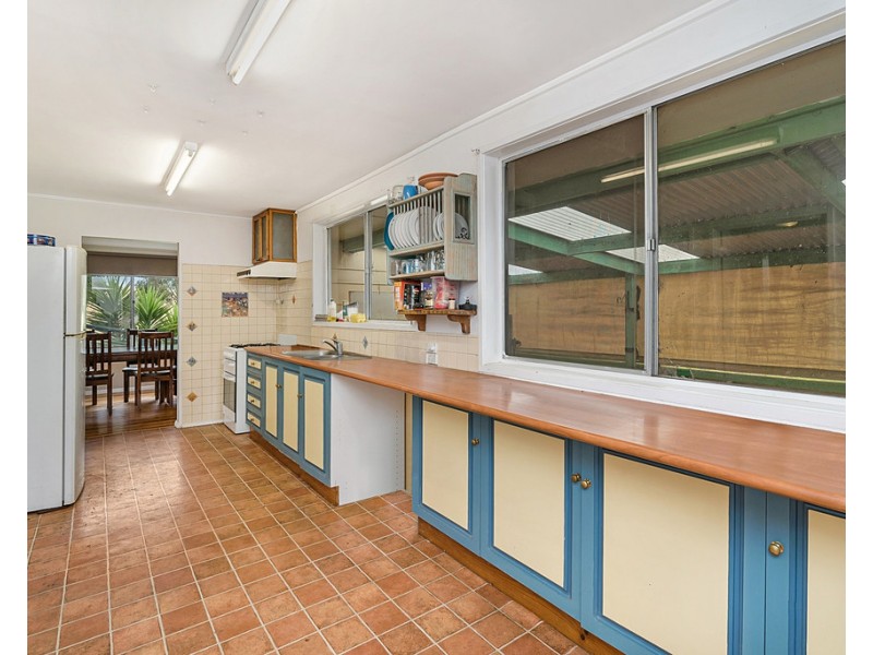 245 Konagaderra Road, Oaklands Junction VIC 3063