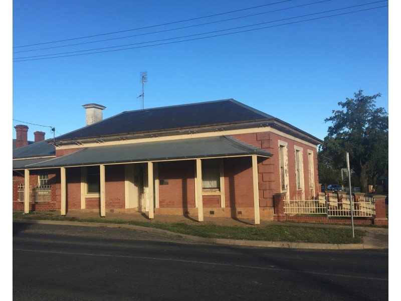 40 KINGS AVENUE, St Arnaud VIC 3478