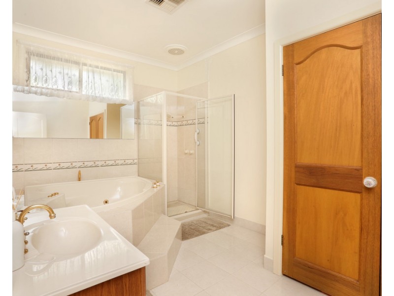 90 ELVIAN ROAD, Woori Yallock VIC 3139