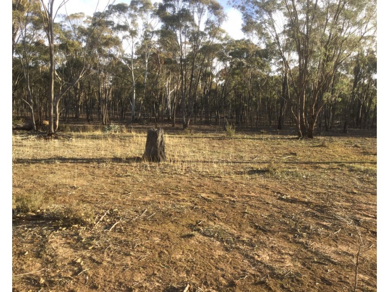 . STUART MILL LOW ROAD, Carapooee VIC 3477