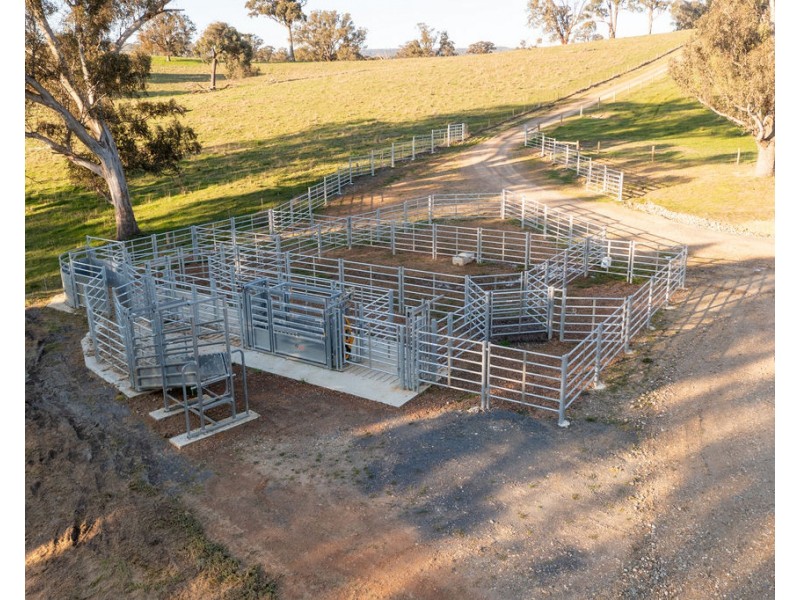 2222 Goulburn Valley Hwy, Alexandra VIC 3714