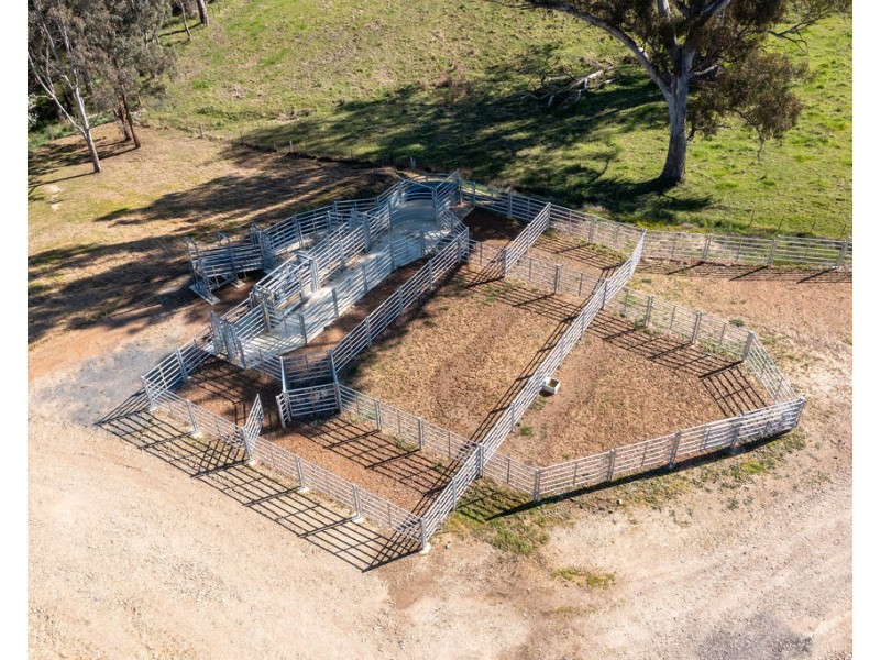 2222 Goulburn Valley Hwy, Alexandra VIC 3714