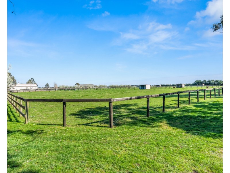 855 Koo Wee Rup Road, Pakenham VIC 3810