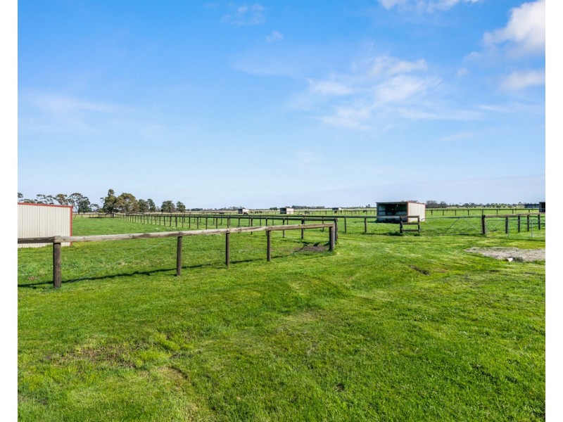 855 Koo Wee Rup Road, Pakenham VIC 3810