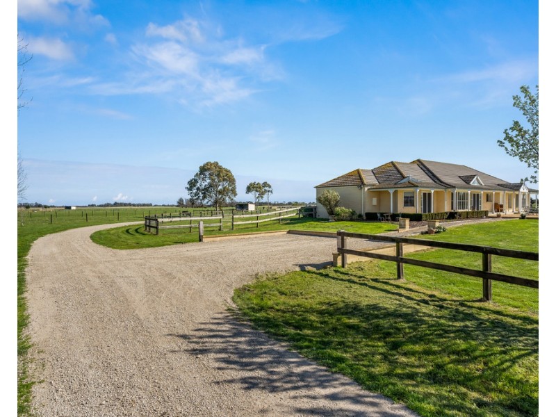 855 Koo Wee Rup Road, Pakenham VIC 3810