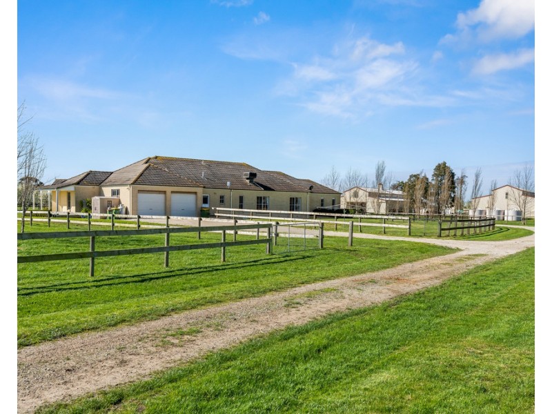855 Koo Wee Rup Road, Pakenham VIC 3810