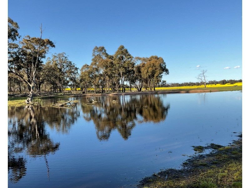. ARCHDALE ROAD, St Arnaud VIC 3478