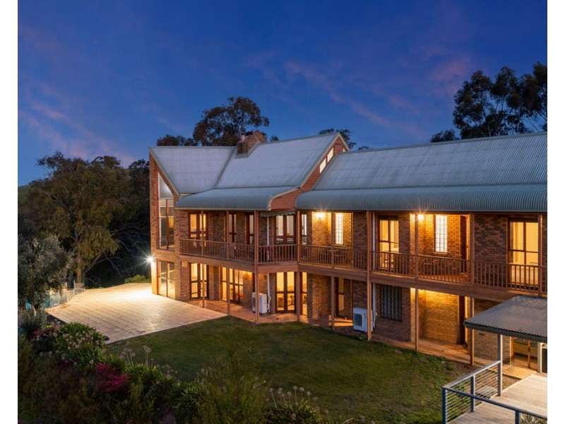 159 HALLS FLAT ROAD, Alexandra VIC 3714