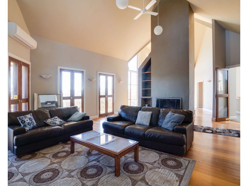 159 HALLS FLAT ROAD, Alexandra VIC 3714