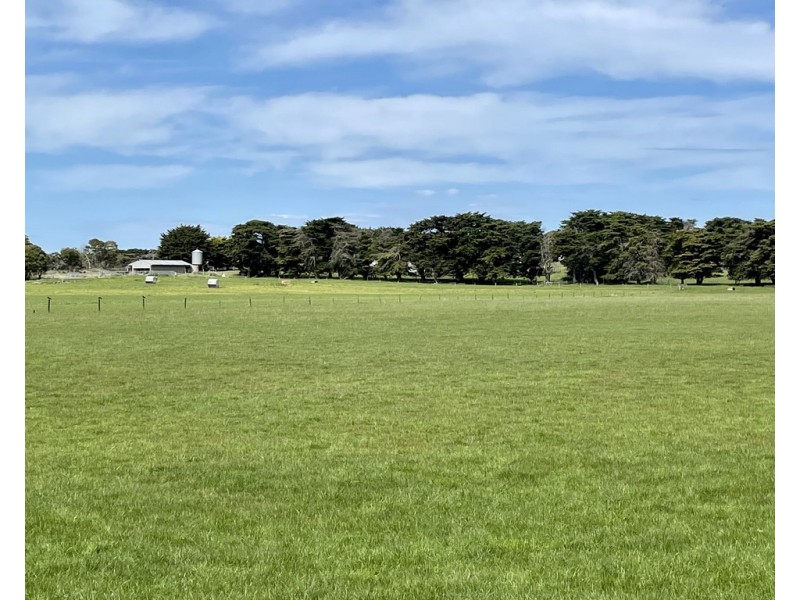 884 TARRONE NORTH ROAD, Tarrone VIC 3283