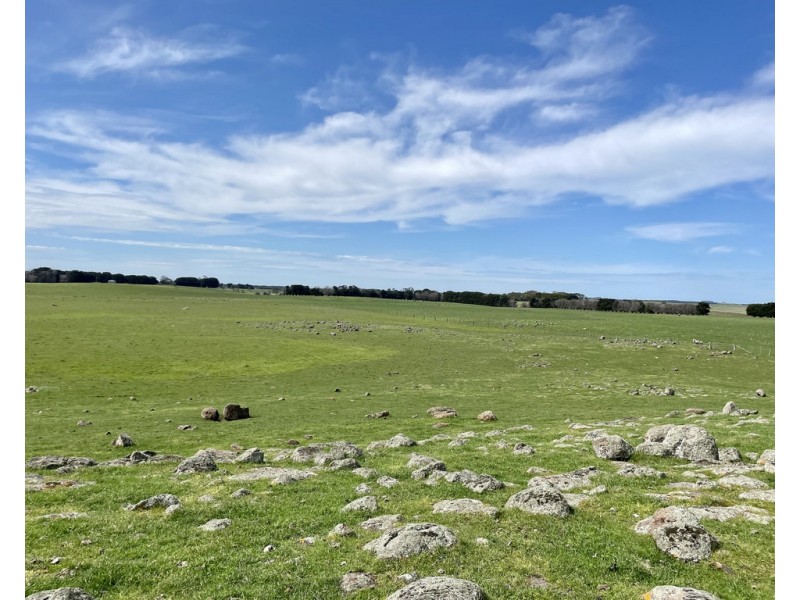 884 TARRONE NORTH ROAD, Tarrone VIC 3283