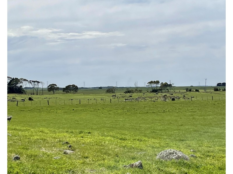 884 TARRONE NORTH ROAD, Tarrone VIC 3283