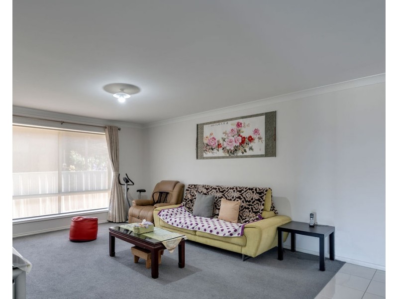 13 Villeneuve St, Alexandra VIC 3714