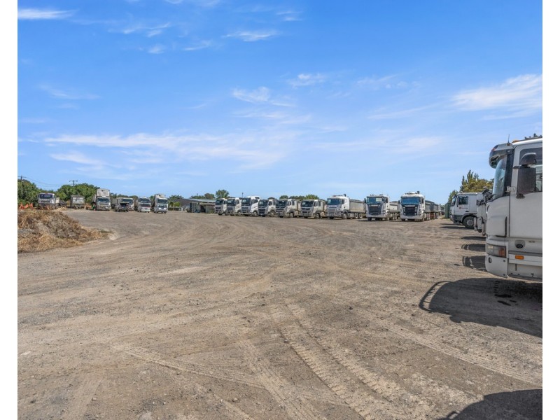 220-222 Old Dandenong Road, Heatherton VIC 3202