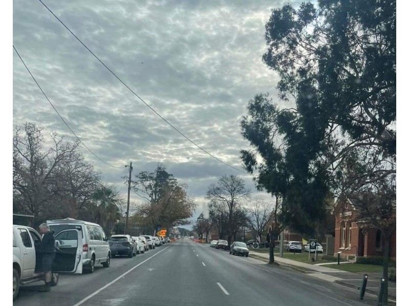 8 NAPIER STREET, St Arnaud VIC 3478