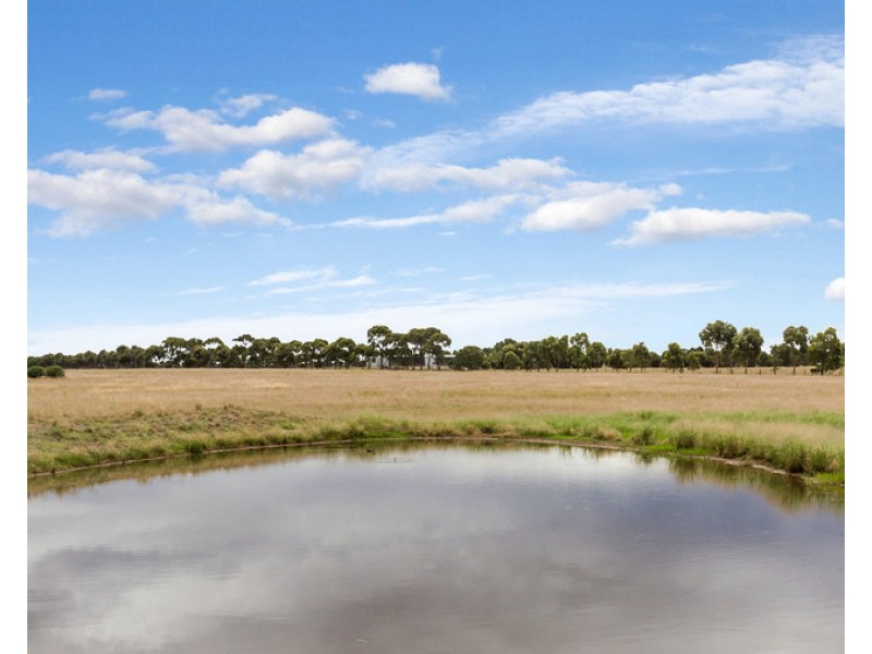 260 Shanahans  Road, Mount Cottrell VIC 3024