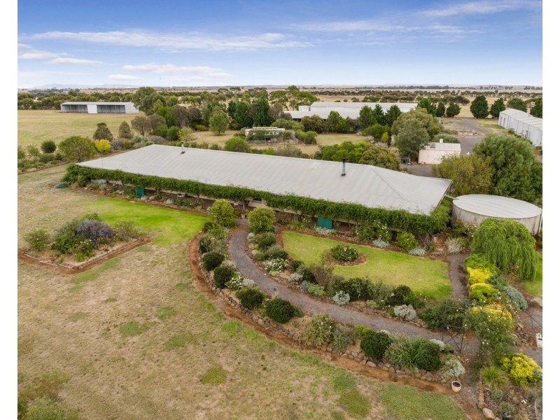 260 Shanahans  Road, Mount Cottrell VIC 3024